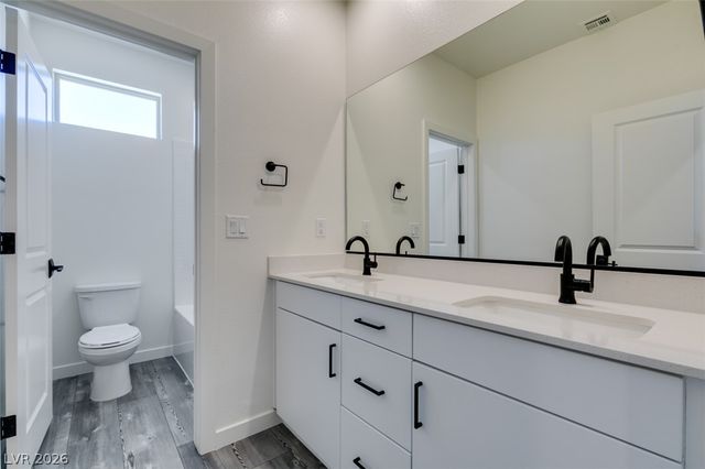 6915 Fordham Creek Street, North Las Vegas, NV 89084