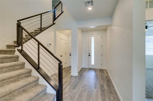 6915 Fordham Creek Street, North Las Vegas, NV 89084