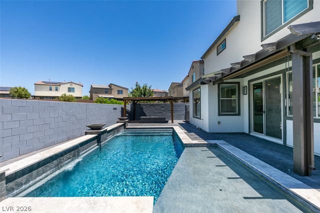 6915 Fordham Creek Street, North Las Vegas, NV 89084