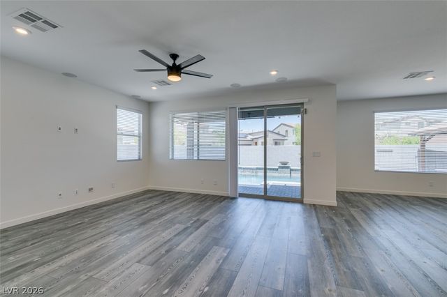 6915 Fordham Creek Street, North Las Vegas, NV 89084