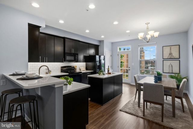 902 S MACON ST, Baltimore, MD 21224