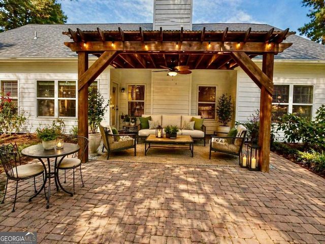 2839 Shadowstone Way, Winder, GA 30680