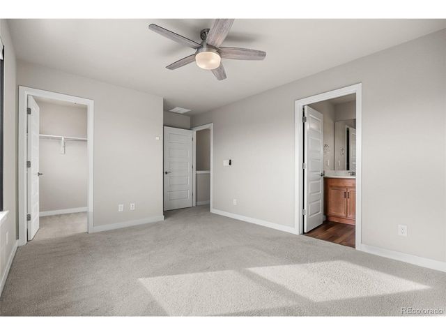 2372 S Scranton St, Aurora, CO 80014