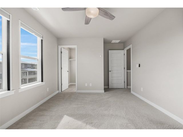 2372 S Scranton St, Aurora, CO 80014