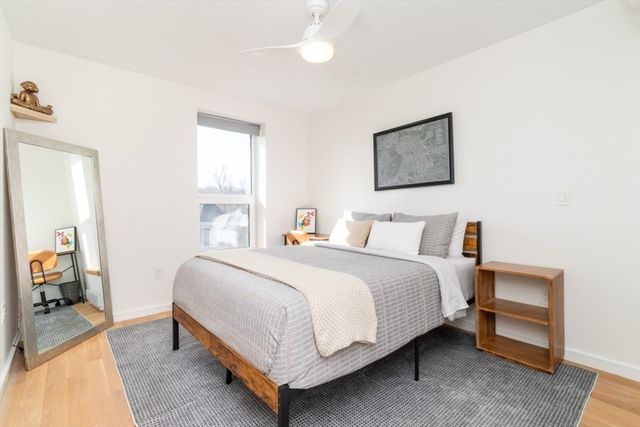 78 Fort Avenue 78, Boston, MA 02119