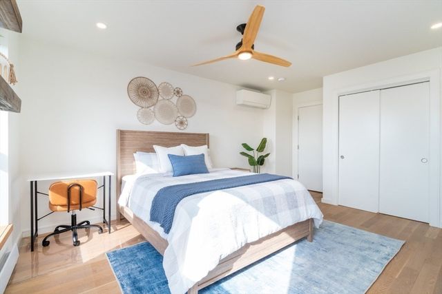 78 Fort Avenue 78, Boston, MA 02119