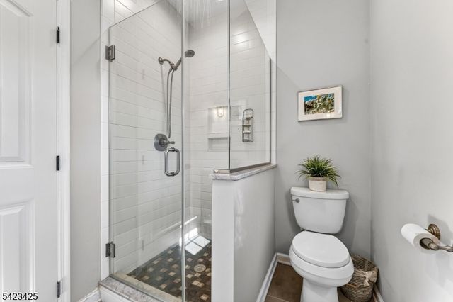 319 New Amwell Rd, Hillsborough Twp., NJ 08844