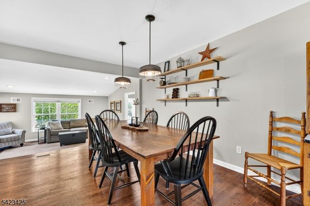 319 New Amwell Rd, Hillsborough Twp., NJ 08844