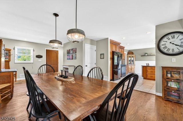 319 New Amwell Rd, Hillsborough Twp., NJ 08844