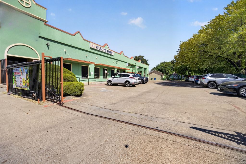 817 W Jefferson Boulevard, Dallas, TX 75208 — photo 2