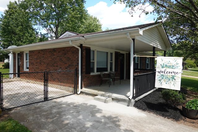 207 Westmoreland Court, Georgetown, KY 40324