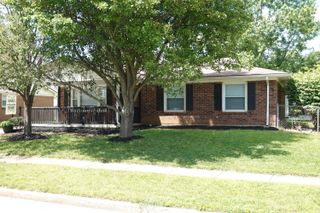 207 Westmoreland Court, Georgetown, KY 40324