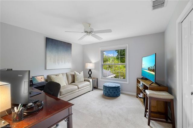 494 Chatham CIR, Naples, FL 34110