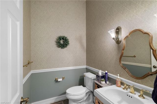 494 Chatham CIR, Naples, FL 34110