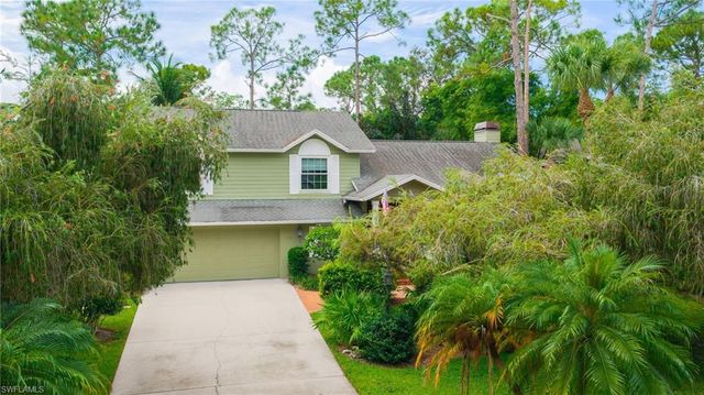 494 Chatham CIR, Naples, FL 34110