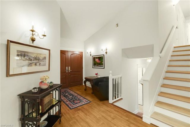 494 Chatham CIR, Naples, FL 34110