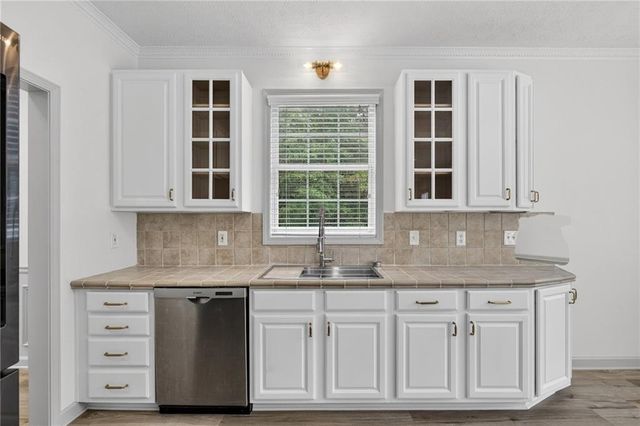 1146 Mann Road, Douglasville, GA 30134