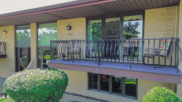8252 Ashley Lane, Tinley Park, IL 60477