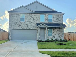 504 Robin Street, Angleton, TX 77515