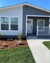 5800 Hamner Avenue 72, Eastvale, CA 91752