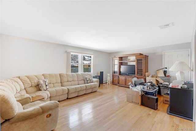 113 S 32nd Street, Wyandanch, NY 11798