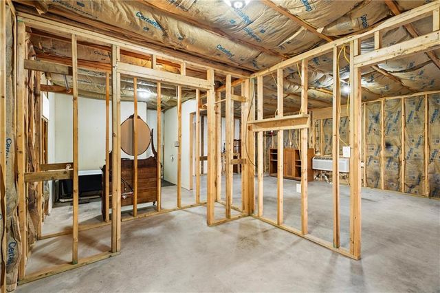 609 N Wood Street, Caney, KS 67333