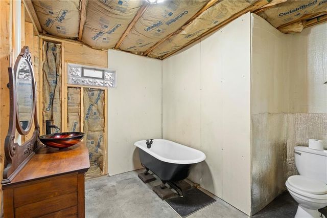 609 N Wood Street, Caney, KS 67333