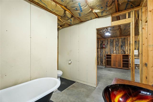 609 N Wood Street, Caney, KS 67333