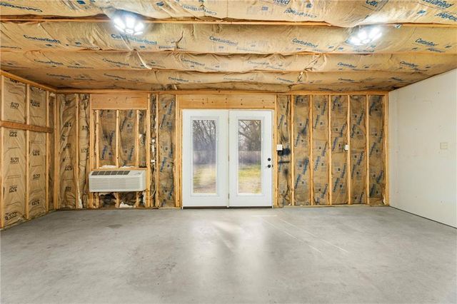 609 N Wood Street, Caney, KS 67333