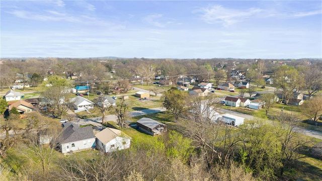 609 N Wood Street, Caney, KS 67333