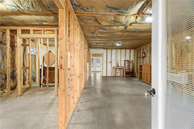 609 N Wood Street, Caney, KS 67333