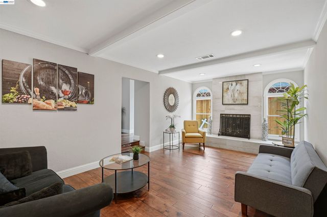 1162 Aberdeen Ave, Livermore, CA 94550