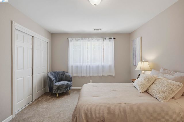 1162 Aberdeen Ave, Livermore, CA 94550