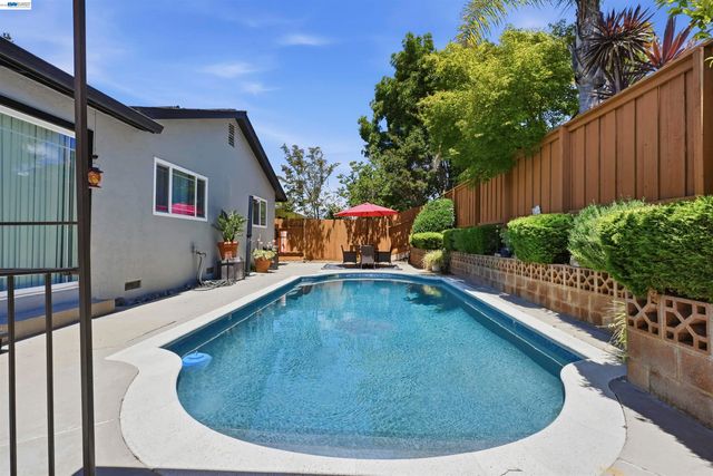 1162 Aberdeen Ave, Livermore, CA 94550