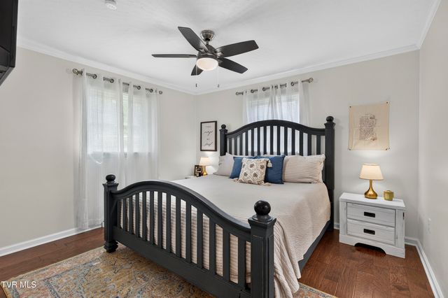 379 Northeast Morningside Lane, Abingdon, VA 24210