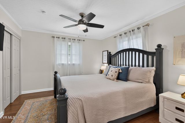 379 Northeast Morningside Lane, Abingdon, VA 24210