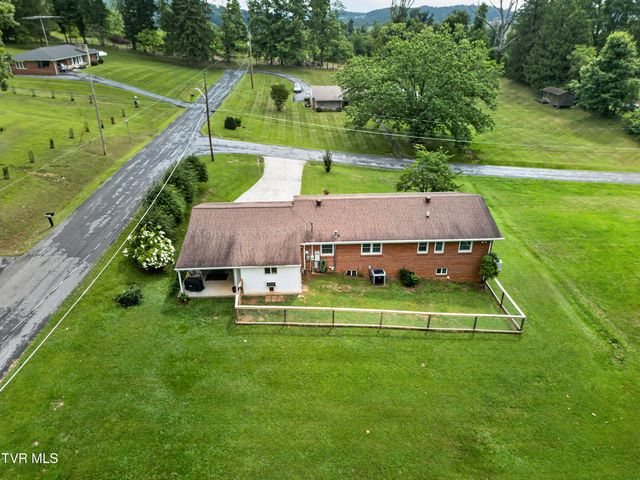 379 Northeast Morningside Lane, Abingdon, VA 24210