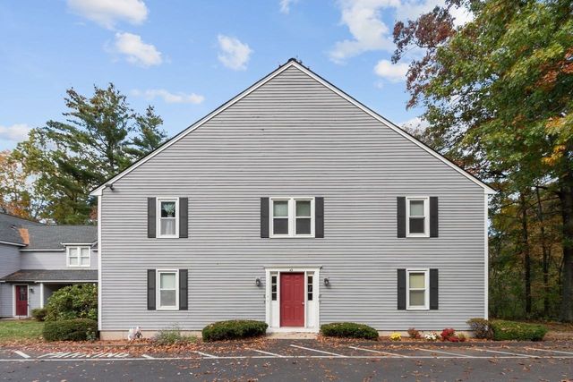 49 Lantern Ln 8, Dracut, MA 01826