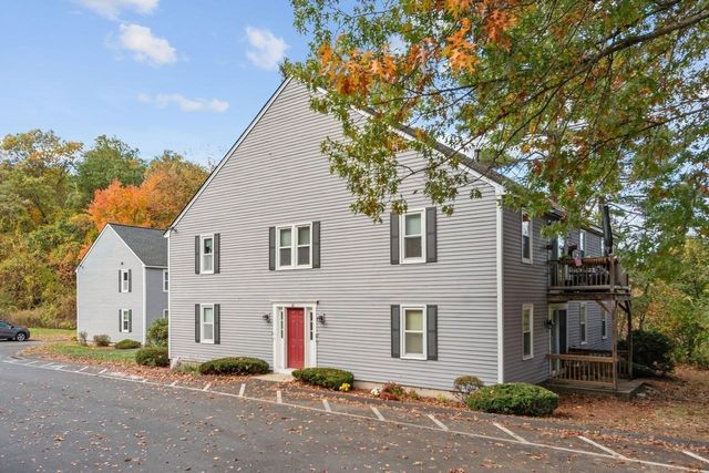 49 Lantern Ln 8, Dracut, MA 01826