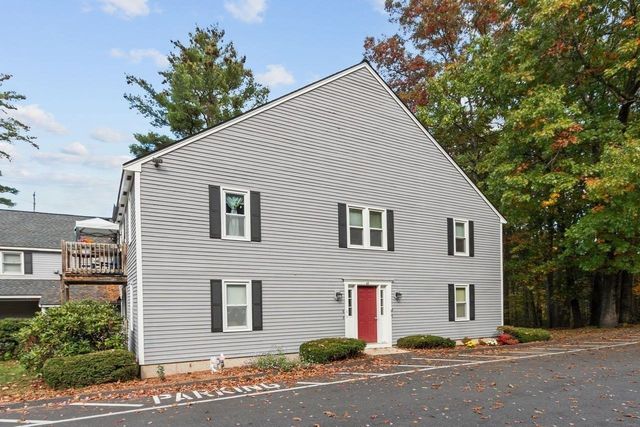 49 Lantern Ln 8, Dracut, MA 01826