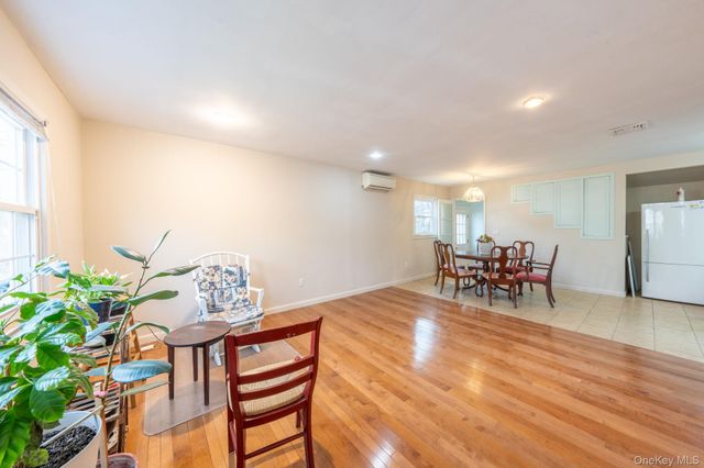 71 Rosewood Road, Rocky Point, NY 11778