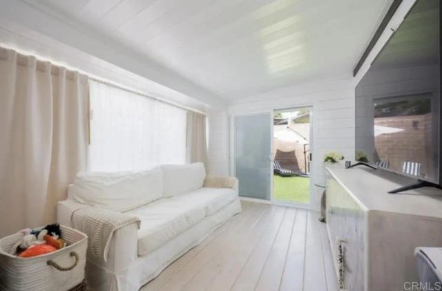 157 Horizon Ln., Oceanside, CA 92056