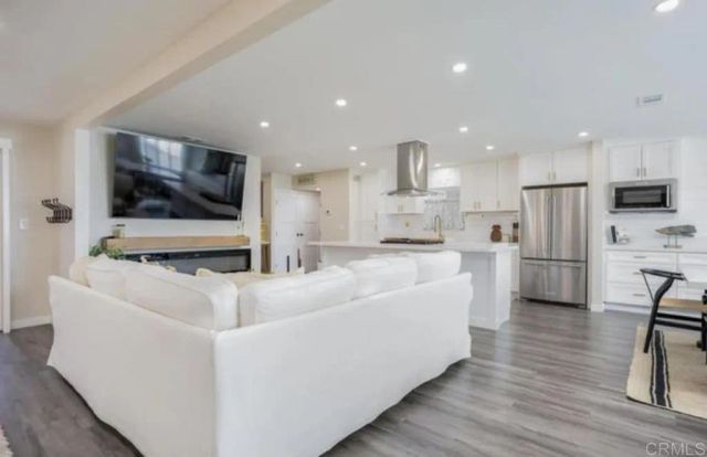 157 Horizon Ln., Oceanside, CA 92056