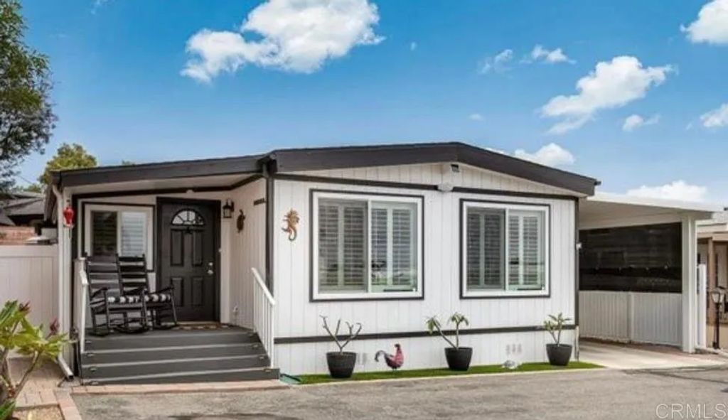 157 Horizon Ln., Oceanside, CA 92056