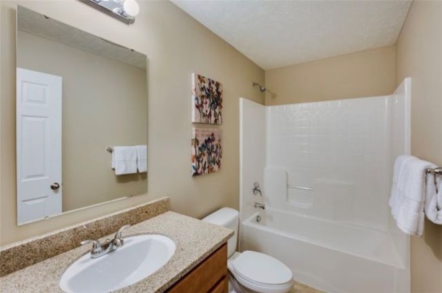 307 Champions Way, Chartiers City, PA 15071