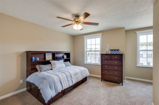 307 Champions Way, Chartiers City, PA 15071