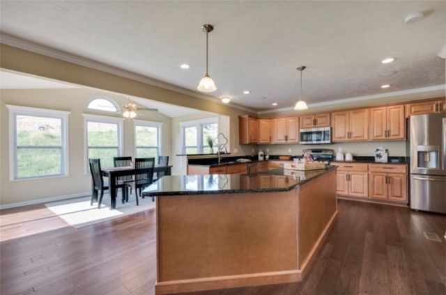 307 Champions Way, Chartiers City, PA 15071