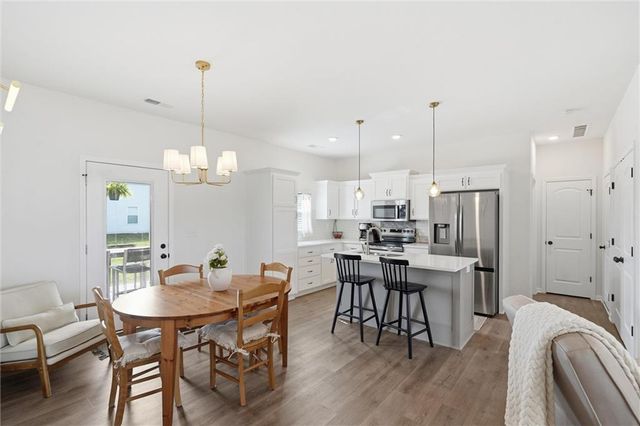 1315 NE Redwood Court, Oak Grove, MO 64075