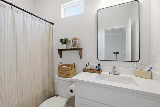 1315 NE Redwood Court, Oak Grove, MO 64075