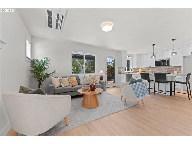 6703 Se 69th, Portland, OR 97206